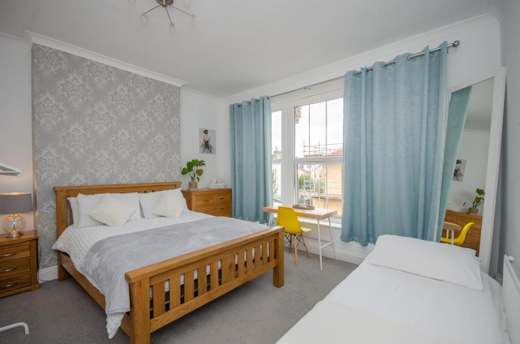 Stylish 91sqm Victoria 2 Bedroom Appartamento