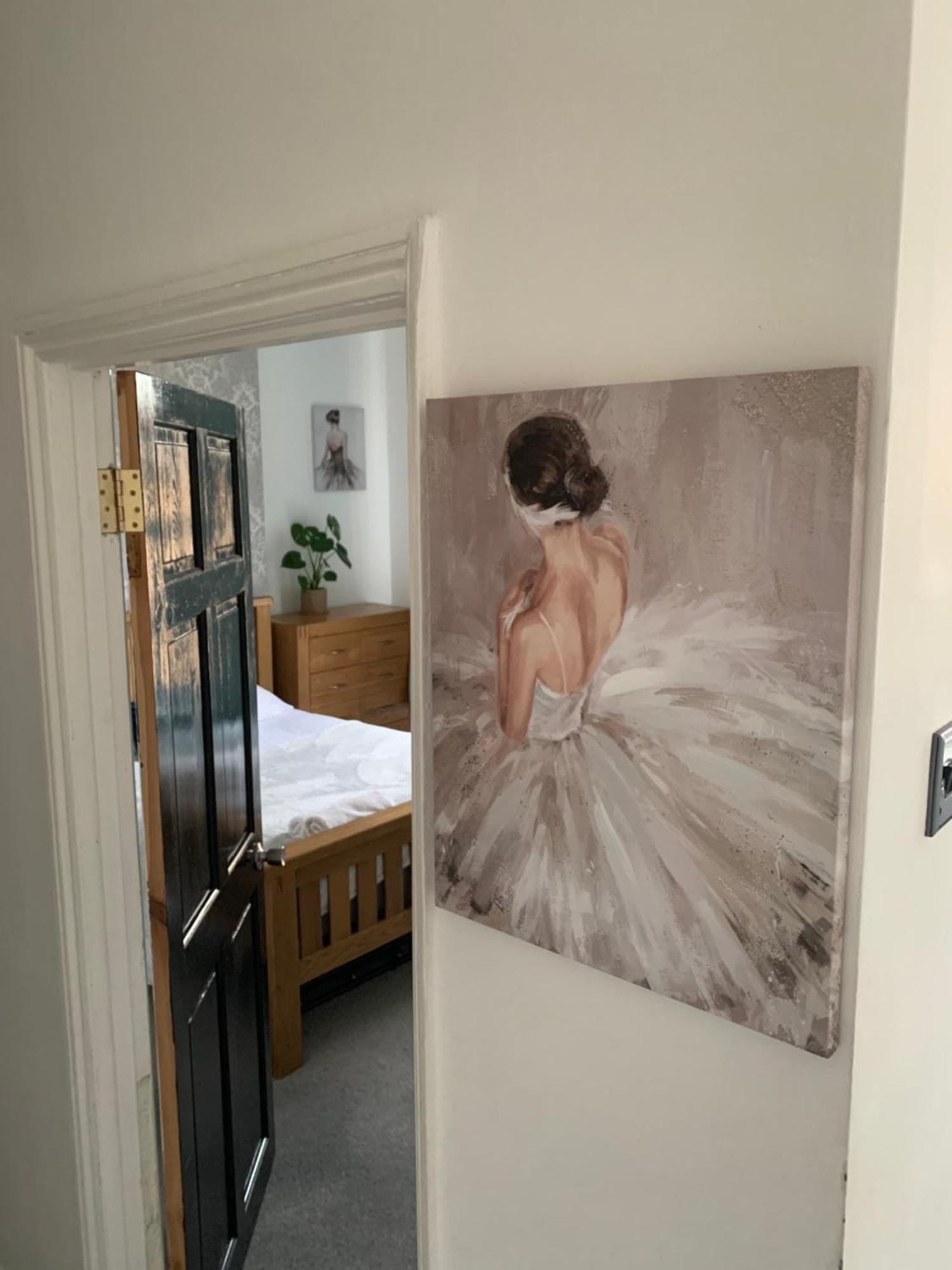 Apartment Stylish 91sqm Victoria 2 Bedroom *